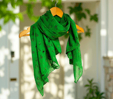 Naložite sliko v pregledovalnik galerije, ženski šal poletni šali mačke modni sal rože sali prehodni sal mačka bombaž bombaz svila ženski šali moda udoben šal mehek sal jesenski šal ženski šal muce modni šal muca ugodni šali