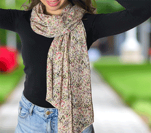 Naložite sliko v pregledovalnik galerije, ženski šal poletni šali rožice modni sal rože sali prehodni sal cvetlice bombaž bombaz svila ženski šali moda udoben šal mehek sal jesenski šal ženski šal rožice rozice