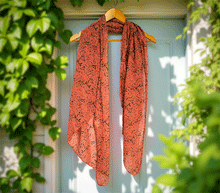 Naložite sliko v pregledovalnik galerije, ženski šal poletni šali rožice modni sal rože sali prehodni sal cvetlice bombaž bombaz svila ženski šali moda udoben šal mehek sal jesenski šal ženski šal rožice rozice