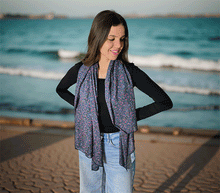 Naložite sliko v pregledovalnik galerije, ženski šal poletni šali rožice modni sal rože sali prehodni sal cvetlice bombaž bombaz svila ženski šali moda udoben šal mehek sal jesenski šal ženski šal rožice rozice