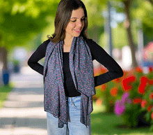 Naložite sliko v pregledovalnik galerije, ženski šal poletni šali rožice modni sal rože sali prehodni sal cvetlice bombaž bombaz svila ženski šali moda udoben šal mehek sal jesenski šal ženski šal rožice rozice