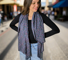 Naložite sliko v pregledovalnik galerije, ženski šal poletni šali rožice modni sal rože sali prehodni sal cvetlice bombaž bombaz svila ženski šali moda udoben šal mehek sal jesenski šal ženski šal rožice rozice