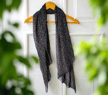 Naložite sliko v pregledovalnik galerije, ženski šal poletni šali rožice modni sal rože sali prehodni sal cvetlice bombaž bombaz svila ženski šali moda udoben šal mehek sal jesenski šal ženski šal rožice rozice