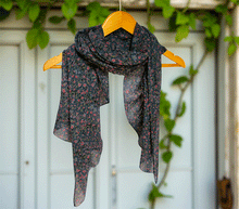 Naložite sliko v pregledovalnik galerije, ženski šal poletni šali rožice modni sal rože sali prehodni sal cvetlice bombaž bombaz svila ženski šali moda udoben šal mehek sal jesenski šal ženski šal rožice rozice