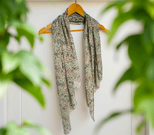 Naložite sliko v pregledovalnik galerije, ženski šal poletni šali rožice modni sal rože sali prehodni sal cvetlice bombaž bombaz svila ženski šali moda udoben šal mehek sal jesenski šal ženski šal rožice rozice