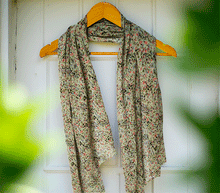 Naložite sliko v pregledovalnik galerije, ženski šal poletni šali rožice modni sal rože sali prehodni sal cvetlice bombaž bombaz svila ženski šali moda udoben šal mehek sal jesenski šal ženski šal rožice rozice