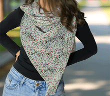 Naložite sliko v pregledovalnik galerije, ženski šal poletni šali rožice modni sal rože sali prehodni sal cvetlice bombaž bombaz svila ženski šali moda udoben šal mehek sal jesenski šal ženski šal rožice rozice