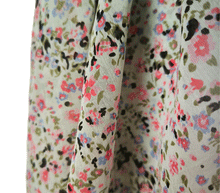 Naložite sliko v pregledovalnik galerije, ženski šal poletni šali rožice modni sal rože sali prehodni sal cvetlice bombaž bombaz svila ženski šali moda udoben šal mehek sal jesenski šal ženski šal rožice rozice