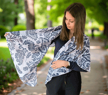 Naložite sliko v pregledovalnik galerije, ženski šal poletni šali rožice modni sal rože sali prehodni sal cvetlice bombaž bombaz svila ženski šali moda udoben šal mehek sal jesenski šal ženski šal rožice modni šal šal občutljiva koža ugodni šali