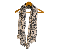 Naložite sliko v pregledovalnik galerije, ženski šal poletni šali rožice modni sal rože sali prehodni sal cvetlice bombaž bombaz svila ženski šali moda udoben šal mehek sal jesenski šal ženski šal rožice modni šal šal občutljiva koža ugodni šali