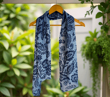 Naložite sliko v pregledovalnik galerije, ženski šal poletni šali rožice modni sal rože sali prehodni sal cvetlice bombaž bombaz svila ženski šali moda udoben šal mehek sal jesenski šal ženski šal rožice modni šal šal občutljiva koža ugodni šali