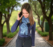 Naložite sliko v pregledovalnik galerije, ženski šal poletni šali rožice modni sal rože sali prehodni sal cvetlice bombaž bombaz svila ženski šali moda udoben šal mehek sal jesenski šal ženski šal rožice modni šal šal občutljiva koža ugodni šali