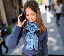 Naložite sliko v pregledovalnik galerije, ženski šal poletni šali rožice modni sal rože sali prehodni sal cvetlice bombaž bombaz svila ženski šali moda udoben šal mehek sal jesenski šal ženski šal rožice modni šal šal občutljiva koža ugodni šali