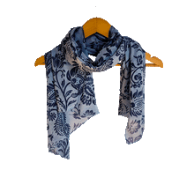 Naložite sliko v pregledovalnik galerije, ženski šal poletni šali rožice modni sal rože sali prehodni sal cvetlice bombaž bombaz svila ženski šali moda udoben šal mehek sal jesenski šal ženski šal rožice modni šal šal občutljiva koža ugodni šali