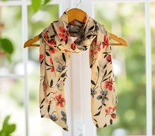 Naložite sliko v pregledovalnik galerije, ženski šal poletni šali rožice modni sal rože sali prehodni sal cvetlice bombaž bombaz svila ženski šali moda udoben šal mehek sal jesenski šal ženski šal rožice modni šal šal občutljiva koža ugodni šali