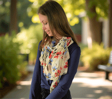 Naložite sliko v pregledovalnik galerije, ženski šal poletni šali rožice modni sal rože sali prehodni sal cvetlice bombaž bombaz svila ženski šali moda udoben šal mehek sal jesenski šal ženski šal rožice modni šal šal občutljiva koža ugodni šali