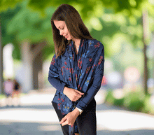 Naložite sliko v pregledovalnik galerije, ženski šal poletni šali rožice modni sal rože sali prehodni sal cvetlice bombaž bombaz svila ženski šali moda udoben šal mehek sal jesenski šal ženski šal rožice modni šal šal občutljiva koža ugodni šali