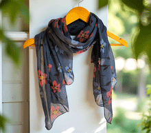 Naložite sliko v pregledovalnik galerije, ženski šal poletni šali rožice modni sal rože sali prehodni sal cvetlice bombaž bombaz svila ženski šali moda udoben šal mehek sal jesenski šal ženski šal rožice modni šal šal občutljiva koža ugodni šali