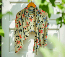 Naložite sliko v pregledovalnik galerije, ženski šal poletni šali rožice modni sal rože sali prehodni sal cvetlice bombaž bombaz svila ženski šali moda udoben šal mehek sal jesenski šal ženski šal rožice modni šal šal občutljiva koža ugodni šali