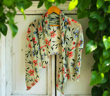 Naložite sliko v pregledovalnik galerije, ženski šal poletni šali rožice modni sal rože sali prehodni sal cvetlice bombaž bombaz svila ženski šali moda udoben šal mehek sal jesenski šal ženski šal rožice modni šal šal občutljiva koža ugodni šali