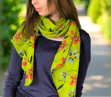 Naložite sliko v pregledovalnik galerije, ženski šal poletni šali rožice modni sal rože sali prehodni sal cvetlice bombaž bombaz svila ženski šali moda udoben šal mehek sal jesenski šal ženski šal rožice modni šal šal občutljiva koža ugodni šali