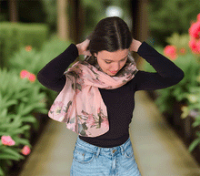 Naložite sliko v pregledovalnik galerije, ženski šal poletni šali rožice modni sal rože sali prehodni sal cvetlice bombaž bombaz svila ženski šali moda udoben šal mehek sal jesenski šal ženski šal rožice