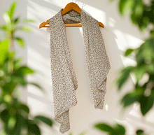 Naložite sliko v pregledovalnik galerije, ženski šal poletni šali rožice modni sal rože sali prehodni sal cvetlice bombaž bombaz svila ženski šali moda udoben šal mehek sal jesenski šal ženski šal rožice rozice