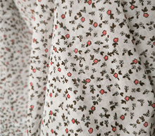 Naložite sliko v pregledovalnik galerije, ženski šal poletni šali rožice modni sal rože sali prehodni sal cvetlice bombaž bombaz svila ženski šali moda udoben šal mehek sal jesenski šal ženski šal rožice rozice