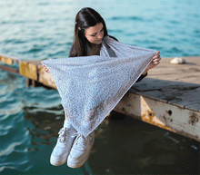 Naložite sliko v pregledovalnik galerije, ženski šal poletni šali rožice modni sal rože sali prehodni sal cvetlice bombaž bombaz svila ženski šali moda udoben šal mehek sal jesenski šal ženski šal rožice rozice