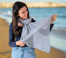 Naložite sliko v pregledovalnik galerije, ženski šal poletni šali rožice modni sal rože sali prehodni sal cvetlice bombaž bombaz svila ženski šali moda udoben šal mehek sal jesenski šal ženski šal rožice rozice