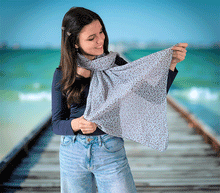 Naložite sliko v pregledovalnik galerije, ženski šal poletni šali rožice modni sal rože sali prehodni sal cvetlice bombaž bombaz svila ženski šali moda udoben šal mehek sal jesenski šal ženski šal rožice rozice