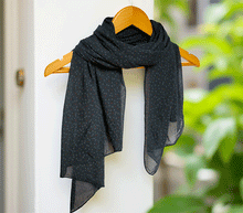 Naložite sliko v pregledovalnik galerije, ženski šal poletni šali rožice modni sal rože sali prehodni sal cvetlice bombaž bombaz svila ženski šali moda udoben šal mehek sal jesenski šal ženski šal rožice rozice