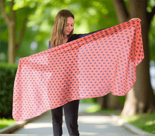 Naložite sliko v pregledovalnik galerije, ženski šal poletni šali rožice modni sal rože sali prehodni sal cvetlice bombaž bombaz svila ženski šali moda udoben šal mehek sal jesenski šal ženski šal rožice modni šal šal občutljiva koža ugodni šali