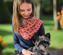 Naložite sliko v pregledovalnik galerije, ženski šal poletni šali rožice modni sal rože sali prehodni sal cvetlice bombaž bombaz svila ženski šali moda udoben šal mehek sal jesenski šal ženski šal rožice modni šal šal občutljiva koža ugodni šali