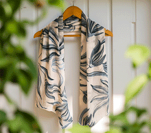 Naložite sliko v pregledovalnik galerije, ženski šal poletni šali rožice modni sal rože sali prehodni sal cvetlice bombaž bombaz svila ženski šali moda udoben šal mehek sal jesenski šal ženski šal rožice modni šal šal občutljiva koža ugodni šali