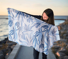 Naložite sliko v pregledovalnik galerije, ženski šal poletni šali rožice modni sal rože sali prehodni sal cvetlice bombaž bombaz svila ženski šali moda udoben šal mehek sal jesenski šal ženski šal rožice modni šal šal občutljiva koža ugodni šali