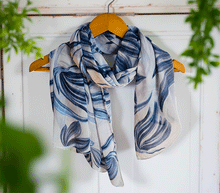 Naložite sliko v pregledovalnik galerije, ženski šal poletni šali rožice modni sal rože sali prehodni sal cvetlice bombaž bombaz svila ženski šali moda udoben šal mehek sal jesenski šal ženski šal rožice modni šal šal občutljiva koža ugodni šali