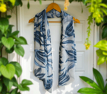 Naložite sliko v pregledovalnik galerije, ženski šal poletni šali rožice modni sal rože sali prehodni sal cvetlice bombaž bombaz svila ženski šali moda udoben šal mehek sal jesenski šal ženski šal rožice modni šal šal občutljiva koža ugodni šali