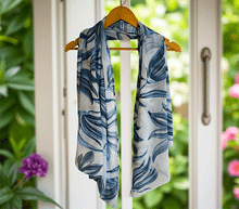 Naložite sliko v pregledovalnik galerije, ženski šal poletni šali rožice modni sal rože sali prehodni sal cvetlice bombaž bombaz svila ženski šali moda udoben šal mehek sal jesenski šal ženski šal rožice modni šal šal občutljiva koža ugodni šali