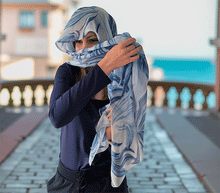 Naložite sliko v pregledovalnik galerije, ženski šal poletni šali rožice modni sal rože sali prehodni sal cvetlice bombaž bombaz svila ženski šali moda udoben šal mehek sal jesenski šal ženski šal rožice modni šal šal občutljiva koža ugodni šali