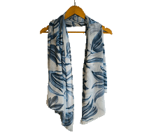 Naložite sliko v pregledovalnik galerije, ženski šal poletni šali rožice modni sal rože sali prehodni sal cvetlice bombaž bombaz svila ženski šali moda udoben šal mehek sal jesenski šal ženski šal rožice modni šal šal občutljiva koža ugodni šali