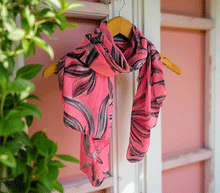 Naložite sliko v pregledovalnik galerije, ženski šal poletni šali rožice modni sal rože sali prehodni sal cvetlice bombaž bombaz svila ženski šali moda udoben šal mehek sal jesenski šal ženski šal rožice modni šal šal občutljiva koža ugodni šali