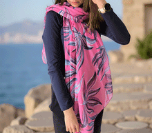 Naložite sliko v pregledovalnik galerije, ženski šal poletni šali rožice modni sal rože sali prehodni sal cvetlice bombaž bombaz svila ženski šali moda udoben šal mehek sal jesenski šal ženski šal rožice modni šal šal občutljiva koža ugodni šali