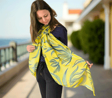 Naložite sliko v pregledovalnik galerije, ženski šal poletni šali rožice modni sal rože sali prehodni sal cvetlice bombaž bombaz svila ženski šali moda udoben šal mehek sal jesenski šal ženski šal rožice modni šal šal občutljiva koža ugodni šali