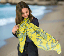 Naložite sliko v pregledovalnik galerije, ženski šal poletni šali rožice modni sal rože sali prehodni sal cvetlice bombaž bombaz svila ženski šali moda udoben šal mehek sal jesenski šal ženski šal rožice modni šal šal občutljiva koža ugodni šali