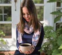 Naložite sliko v pregledovalnik galerije, ženski šal poletni šali rožice modni sal rože sali prehodni sal cvetlice bombaž bombaz svila ženski šali moda udoben šal mehek sal jesenski šal ženski šal rožice modni šal šal občutljiva koža ugodni šali