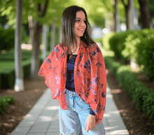 Naložite sliko v pregledovalnik galerije, ženski šal poletni šali rožice modni sal rože sali prehodni sal cvetlice bombaž bombaz svila ženski šali moda udoben šal mehek sal jesenski šal ženski šal rožice modni šal šal občutljiva koža