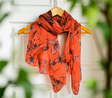 Naložite sliko v pregledovalnik galerije, ženski šal poletni šali rožice modni sal rože sali prehodni sal cvetlice bombaž bombaz svila ženski šali moda udoben šal mehek sal jesenski šal ženski šal rožice modni šal šal občutljiva koža