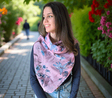 Naložite sliko v pregledovalnik galerije, ženski šal poletni šali rožice modni sal rože sali prehodni sal cvetlice bombaž bombaz svila ženski šali moda udoben šal mehek sal jesenski šal ženski šal rožice modni šal šal občutljiva koža