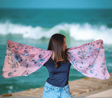 Naložite sliko v pregledovalnik galerije, ženski šal poletni šali rožice modni sal rože sali prehodni sal cvetlice bombaž bombaz svila ženski šali moda udoben šal mehek sal jesenski šal ženski šal rožice modni šal šal občutljiva koža